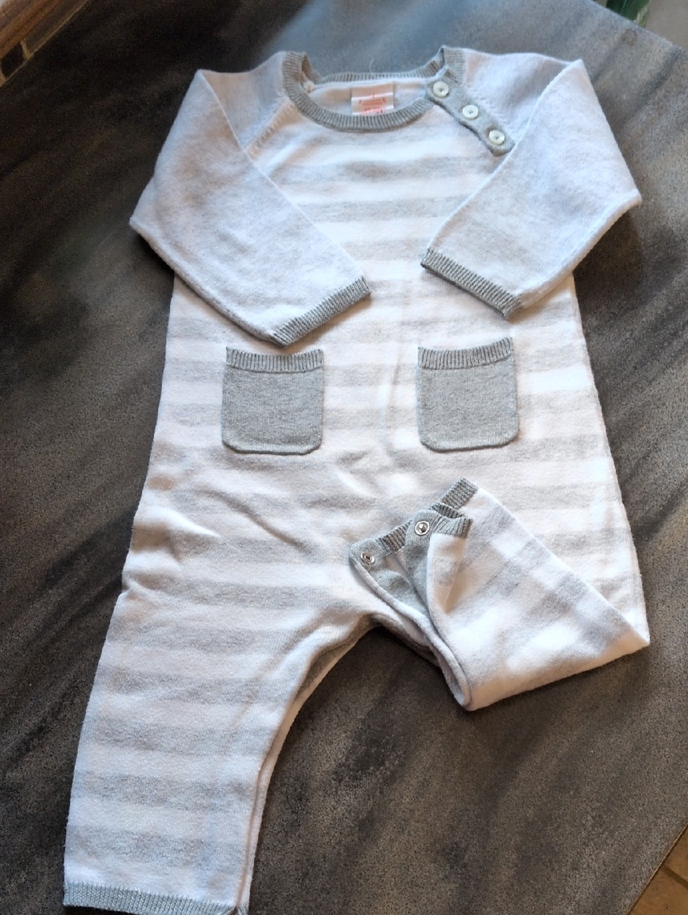 Cat & Jack Gray and White Striped Baby Romper, 6-9 mth